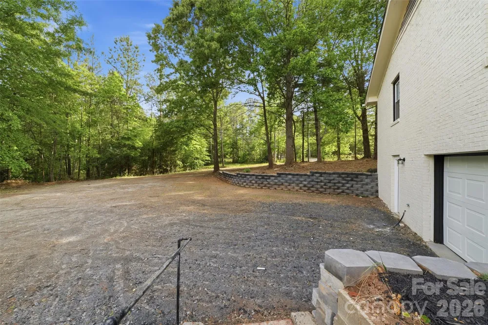 1335 Little Mountain Road Columbus, NC 28722
