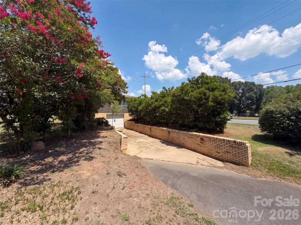 608 E Ryder Avenue Landis, NC 28088