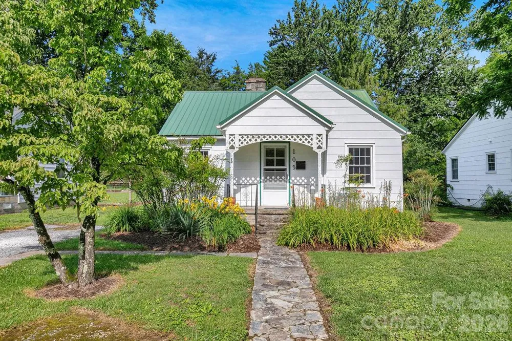 105 Parkview Drive Brevard, NC 28712