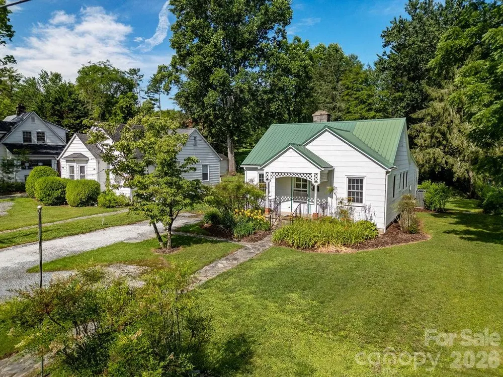 105 Parkview Drive Brevard, NC 28712