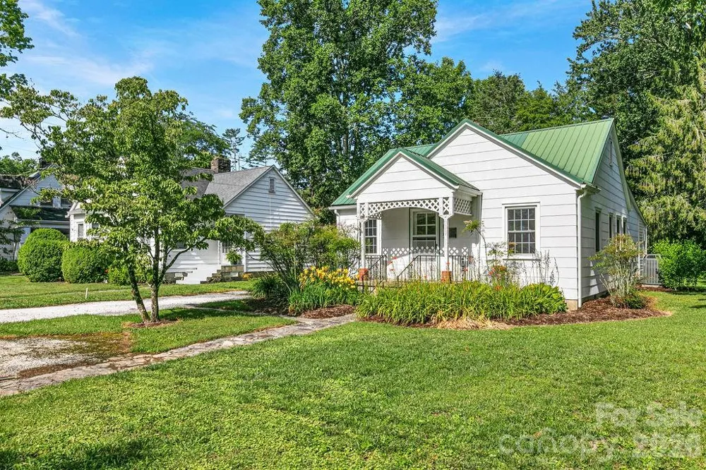 105 Parkview Drive Brevard, NC 28712