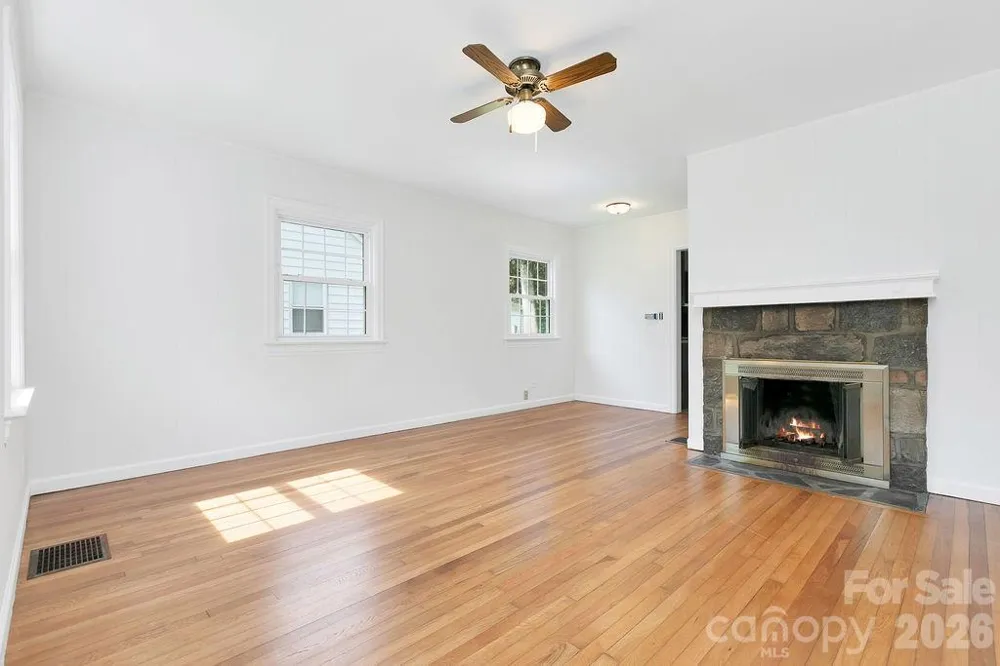 105 Parkview Drive Brevard, NC 28712