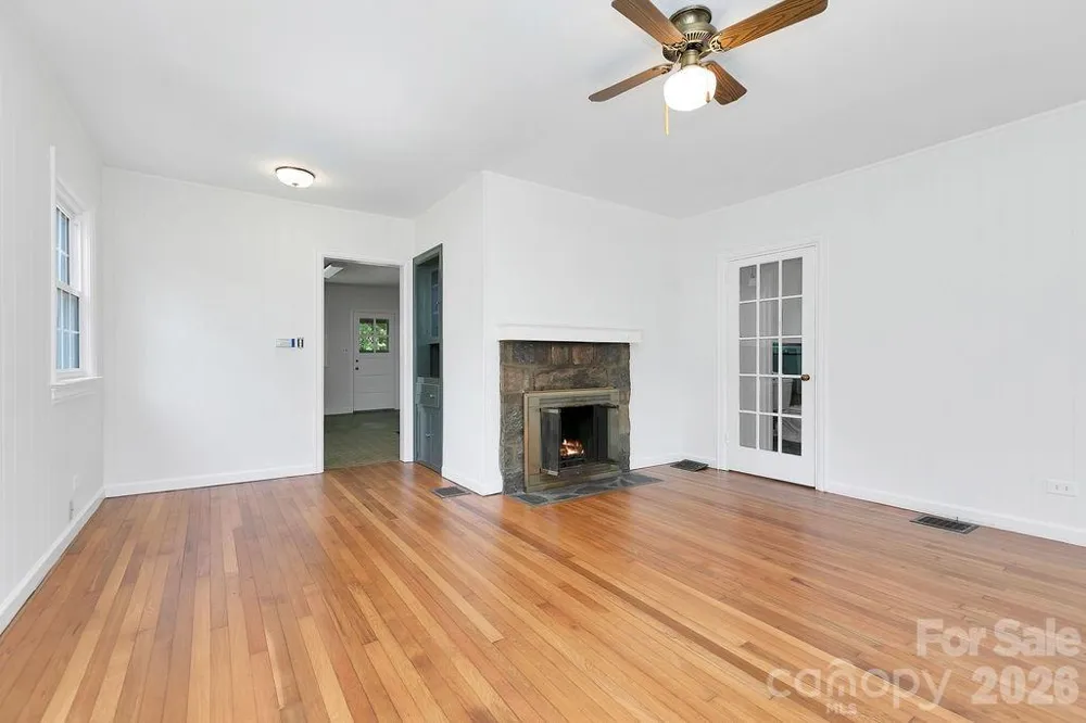 105 Parkview Drive Brevard, NC 28712