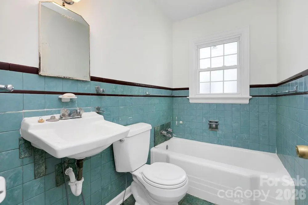105 Parkview Drive Brevard, NC 28712