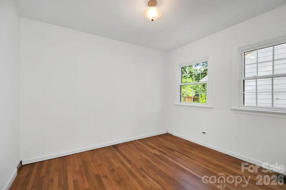 105 Parkview Drive Brevard, NC 28712
