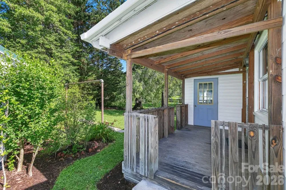 105 Parkview Drive Brevard, NC 28712