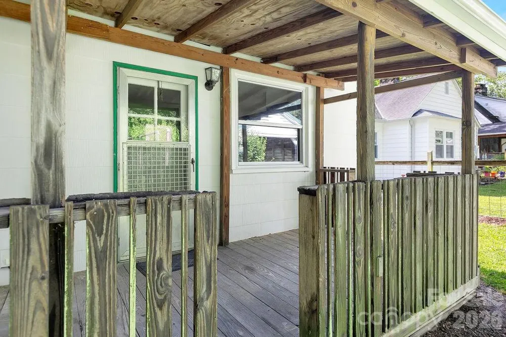 105 Parkview Drive Brevard, NC 28712