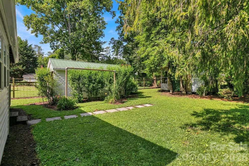 105 Parkview Drive Brevard, NC 28712