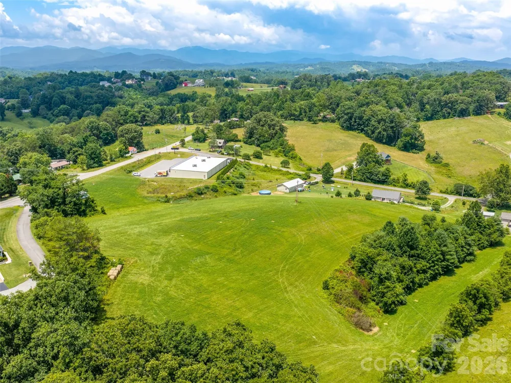 99999 Sprouse Town Road Weaverville, NC 28787