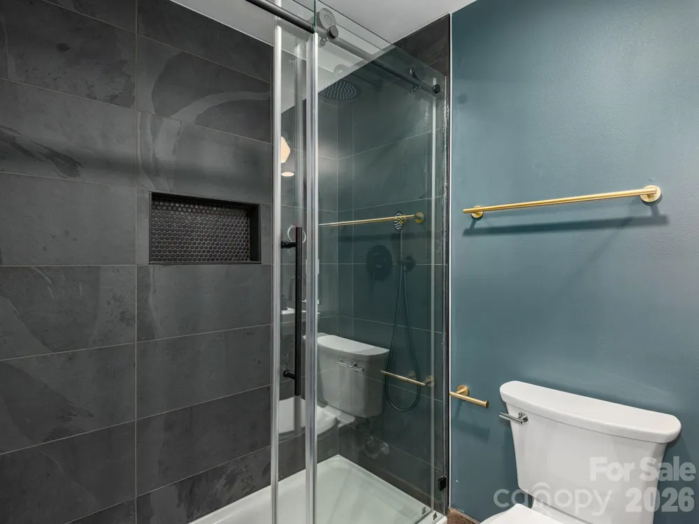 78 Travis Street Clyde, NC 28721
