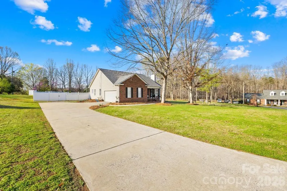 105 Laura Court Cherryville, NC 28021