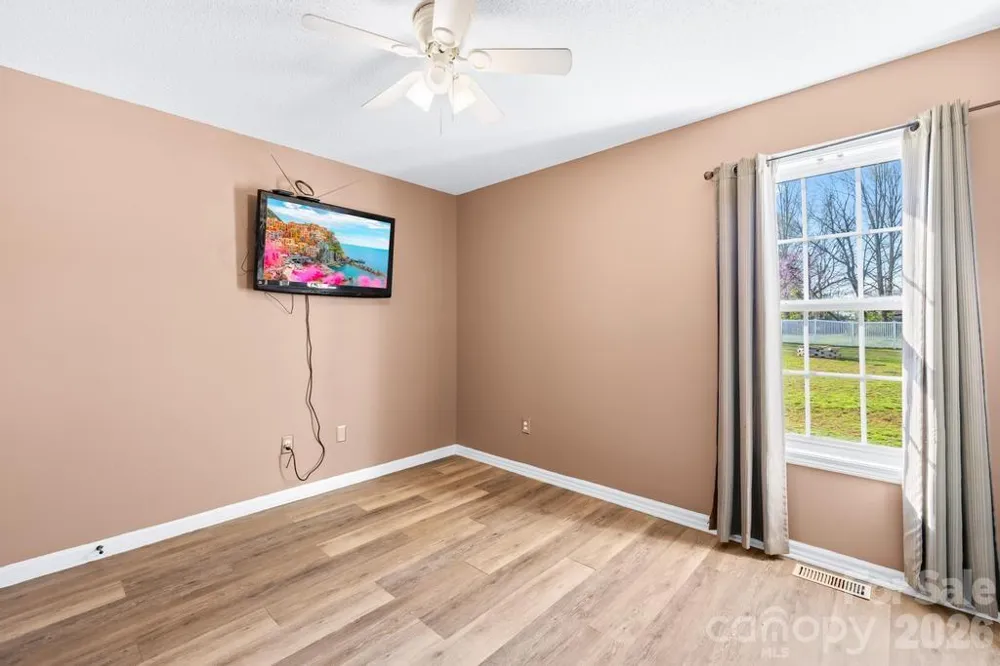 105 Laura Court Cherryville, NC 28021