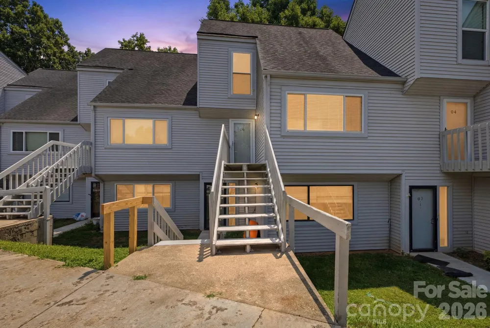 1050 21st Avenue NW #6 Hickory, NC 28601