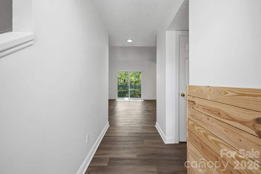 1050 21st Avenue NW #6 Hickory, NC 28601