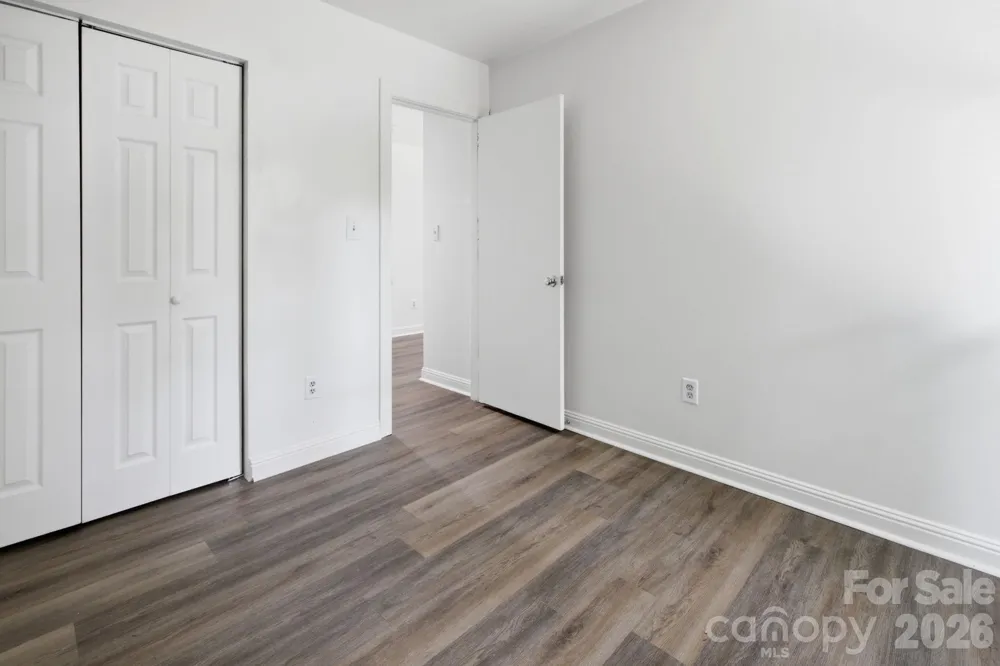 1050 21st Avenue NW #6 Hickory, NC 28601