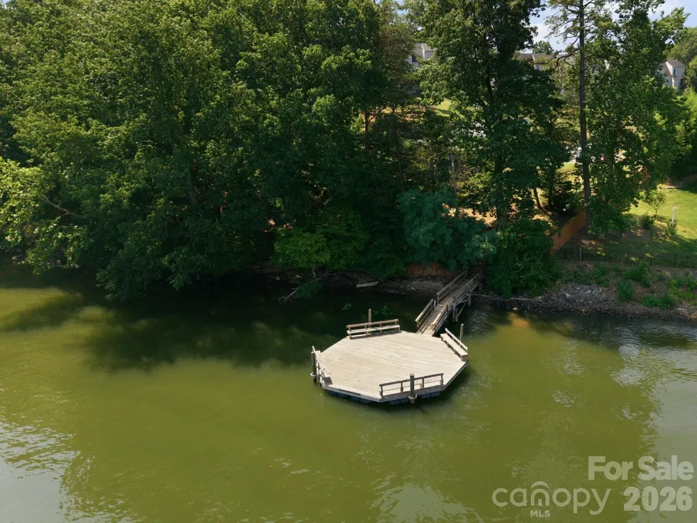 1050 21st Avenue NW #6 Hickory, NC 28601
