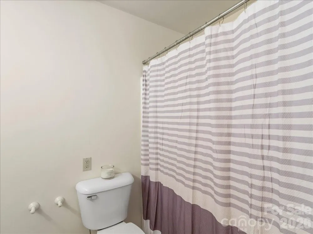 16 Turtle Dove Trail Burnsville, NC 28714
