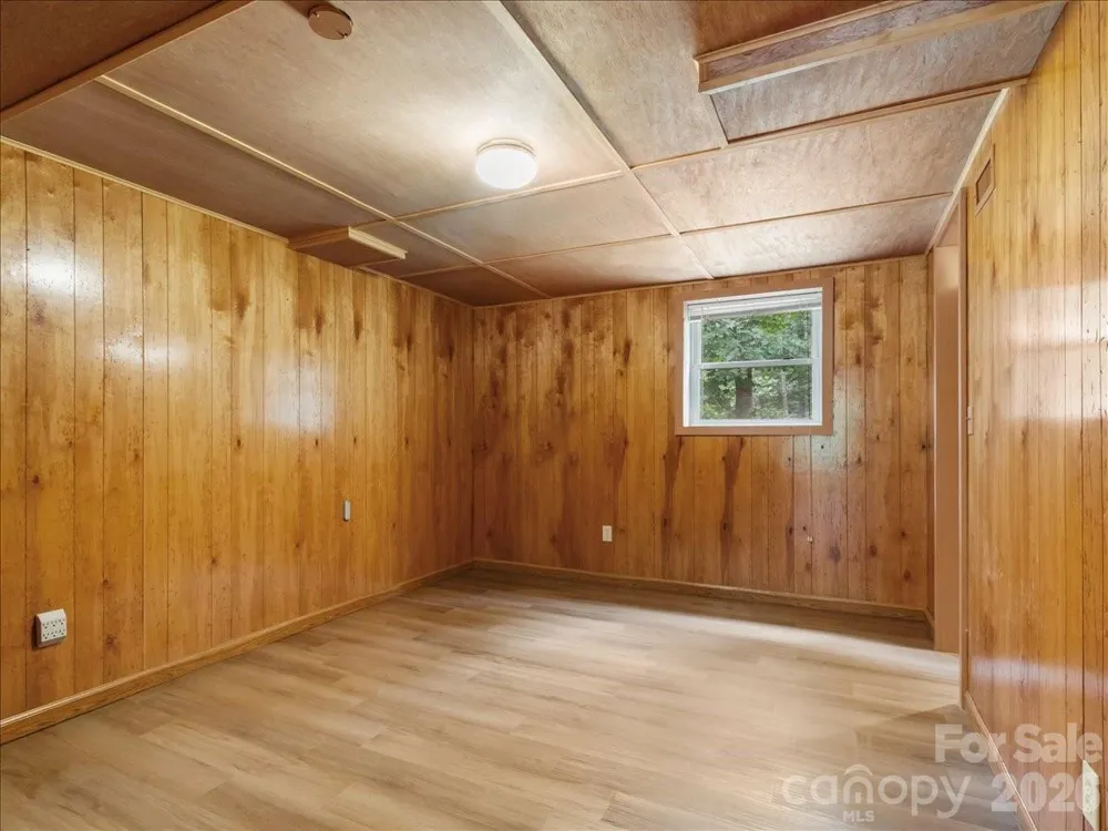 16 Turtle Dove Trail Burnsville, NC 28714