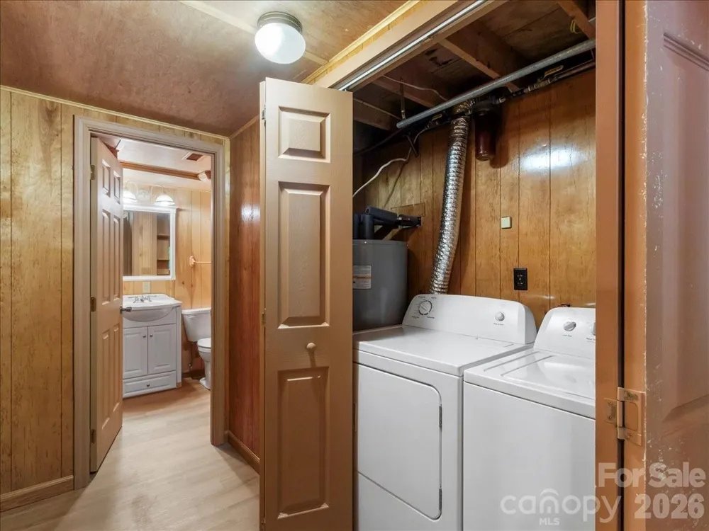 16 Turtle Dove Trail Burnsville, NC 28714