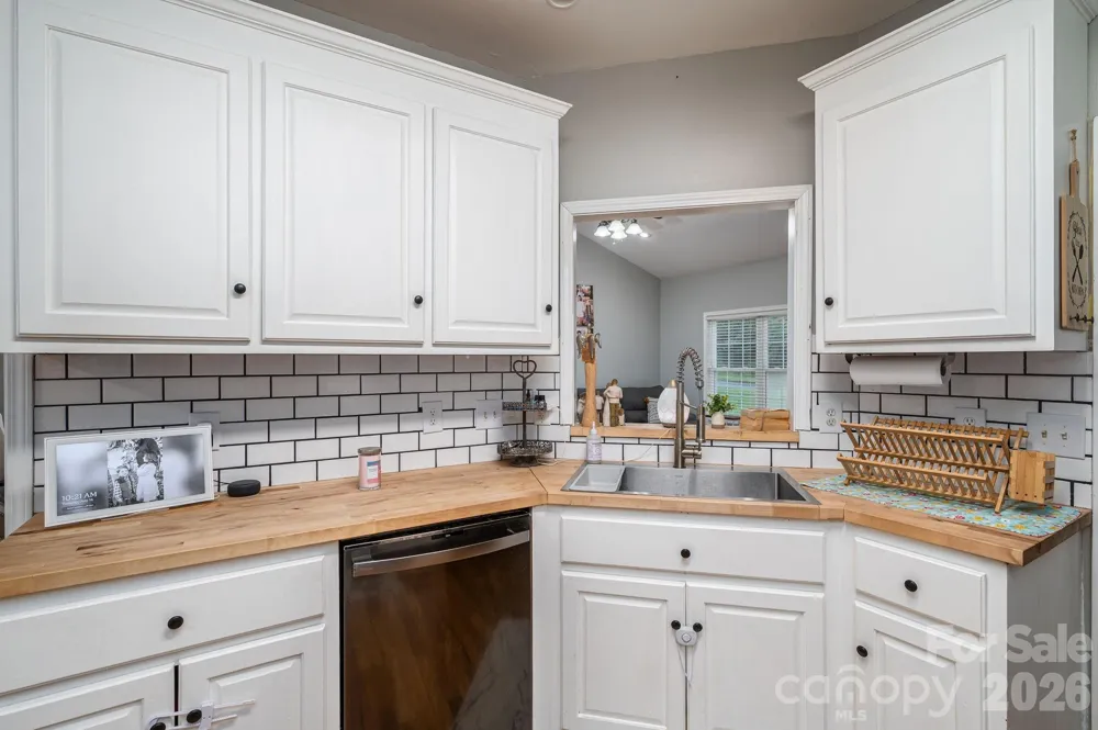 142 Azalea Drive Connelly Springs, NC 28612