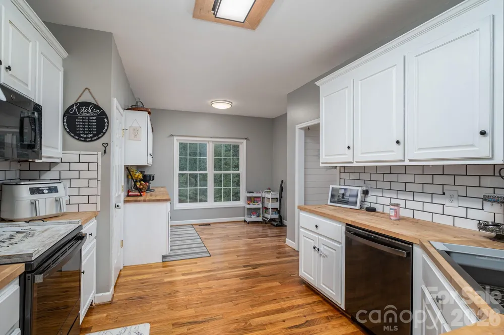 142 Azalea Drive Connelly Springs, NC 28612