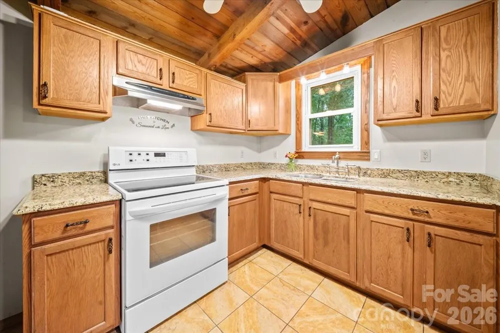 371 Patton Valley Drive Nebo, NC 28761