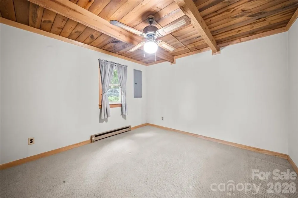 371 Patton Valley Drive Nebo, NC 28761