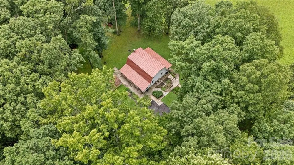 371 Patton Valley Drive Nebo, NC 28761