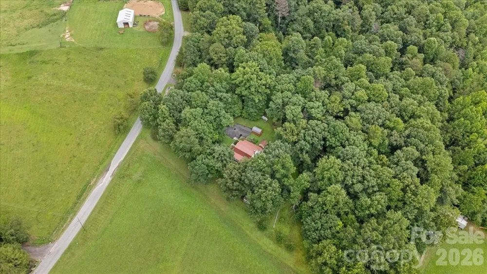 371 Patton Valley Drive Nebo, NC 28761