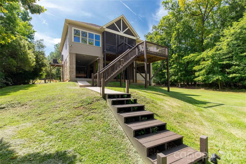 2051 Great North Road Winnsboro, SC 29180
