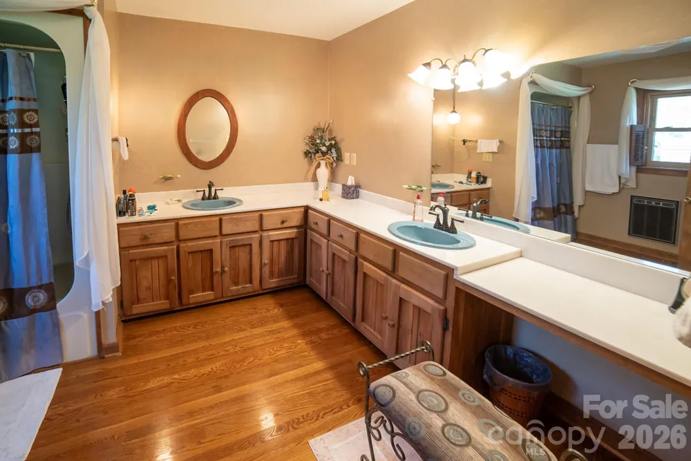 1368 Cajah Mountain Road Hudson, NC 28638