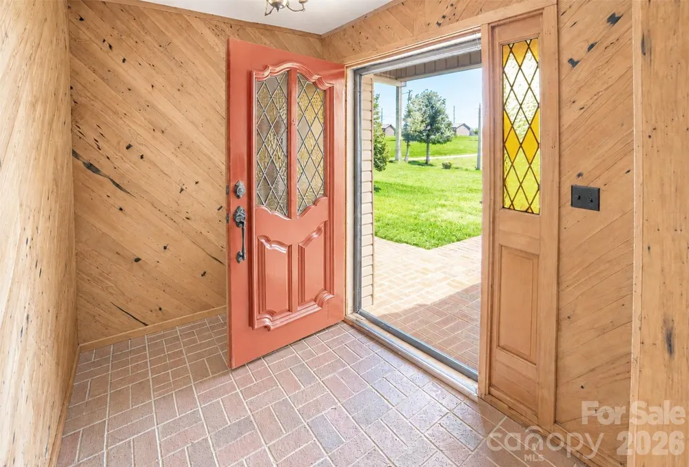 1368 Cajah Mountain Road Hudson, NC 28638