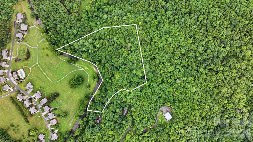 000 Suntrace Circle #18/20 Cullowhee, NC 28723