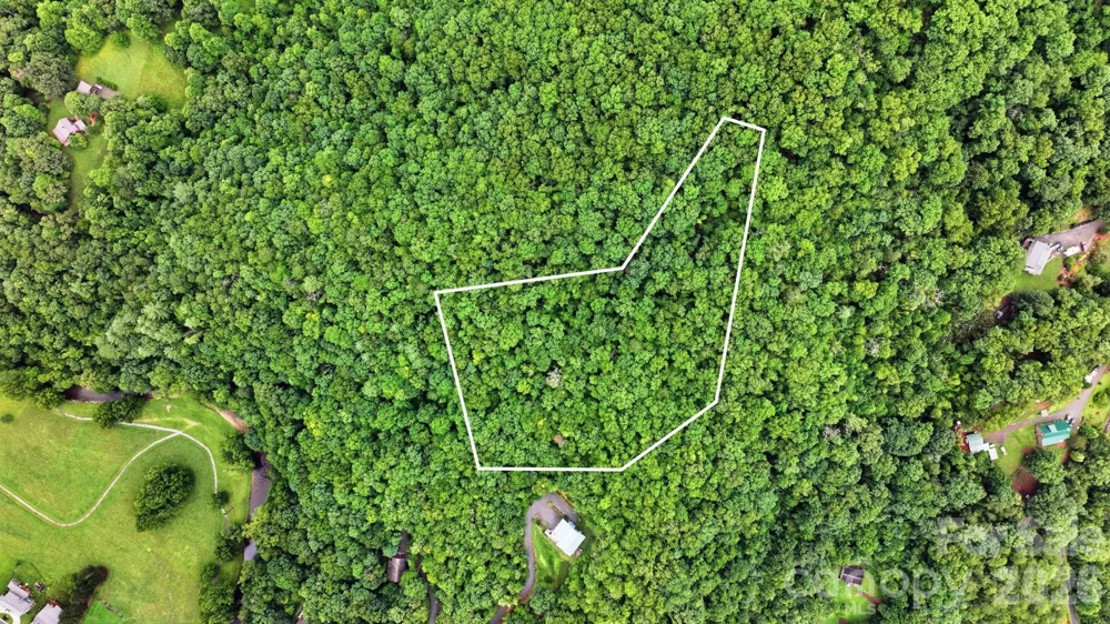 000 Suntrace Circle #18/20 Cullowhee, NC 28723