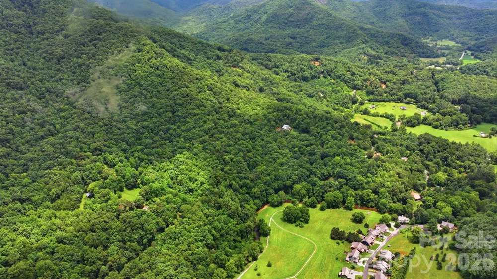 000 Suntrace Circle #18/20 Cullowhee, NC 28723