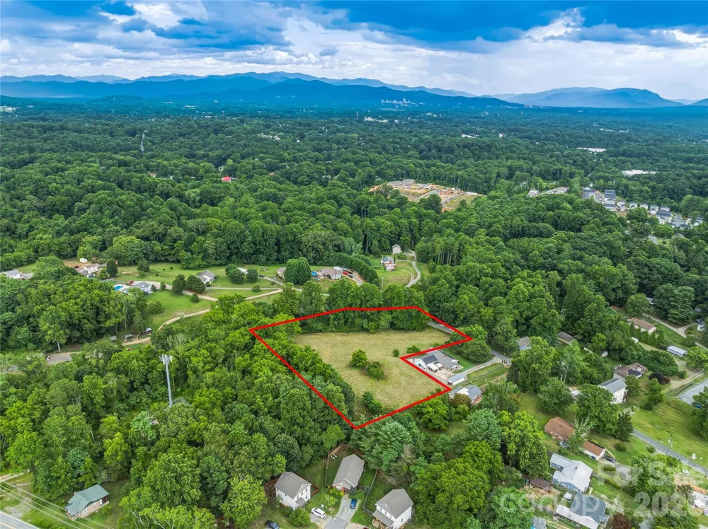 99999 Daniel Road #3 Asheville, NC 28806