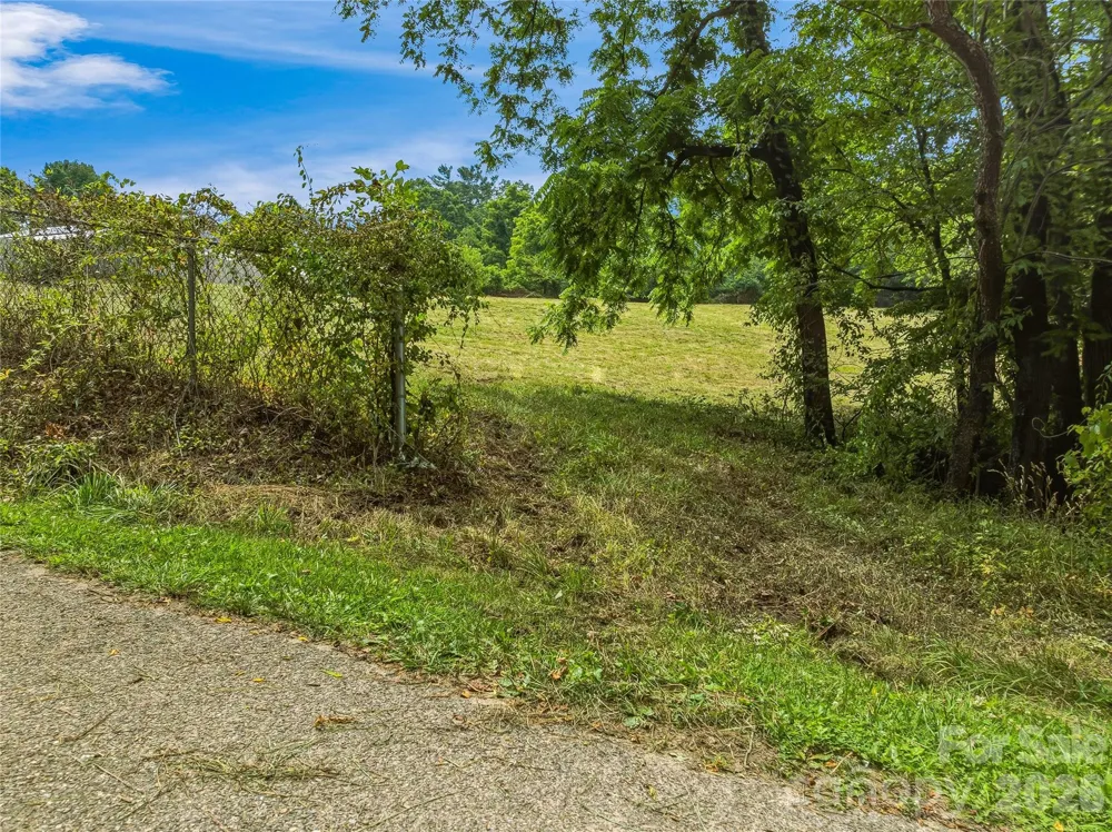 99999 Daniel Road #3 Asheville, NC 28806