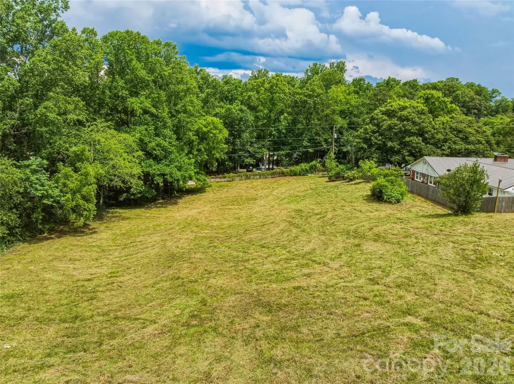 99999 Daniel Road #3 Asheville, NC 28806