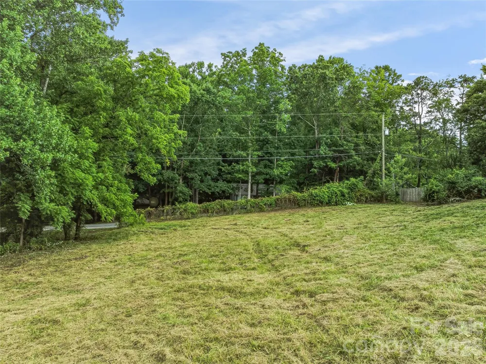 99999 Daniel Road #3 Asheville, NC 28806