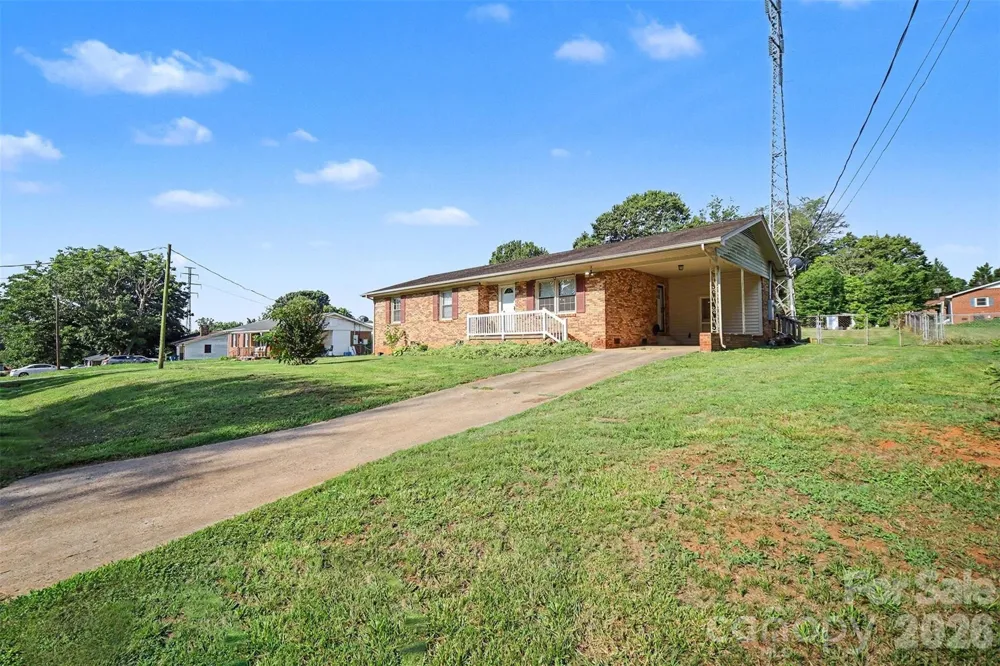202 W Debby Drive Shelby, NC 28152