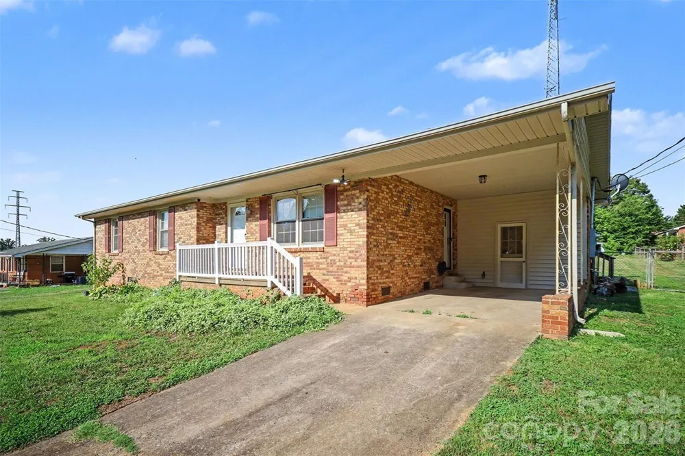 202 W Debby Drive Shelby, NC 28152