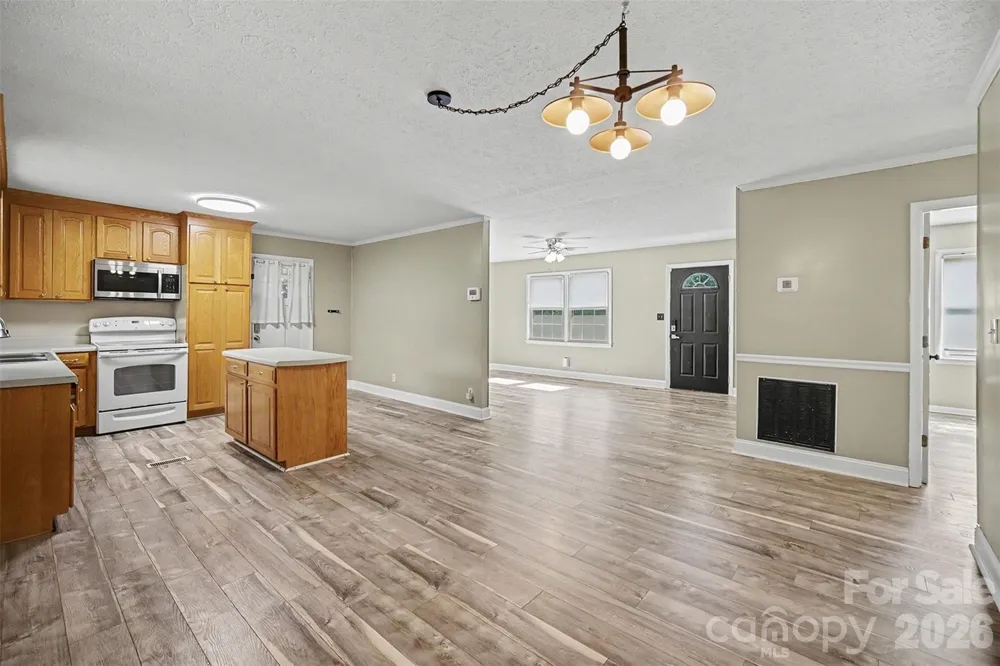 202 W Debby Drive Shelby, NC 28152