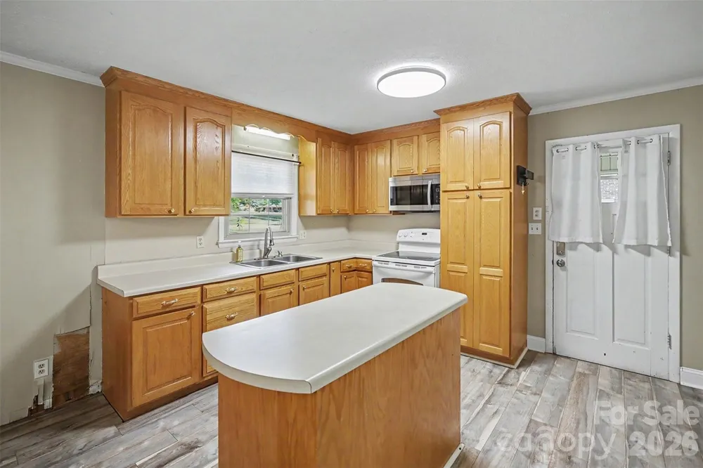 202 W Debby Drive Shelby, NC 28152