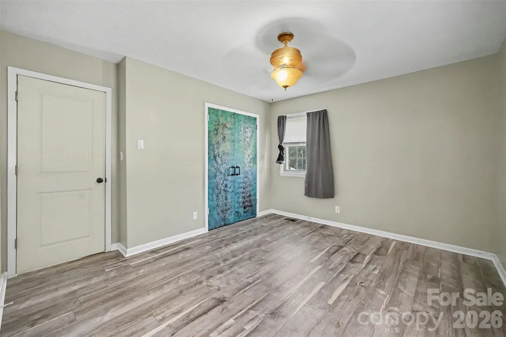 202 W Debby Drive Shelby, NC 28152