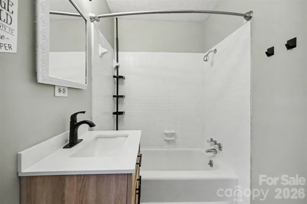 202 W Debby Drive Shelby, NC 28152