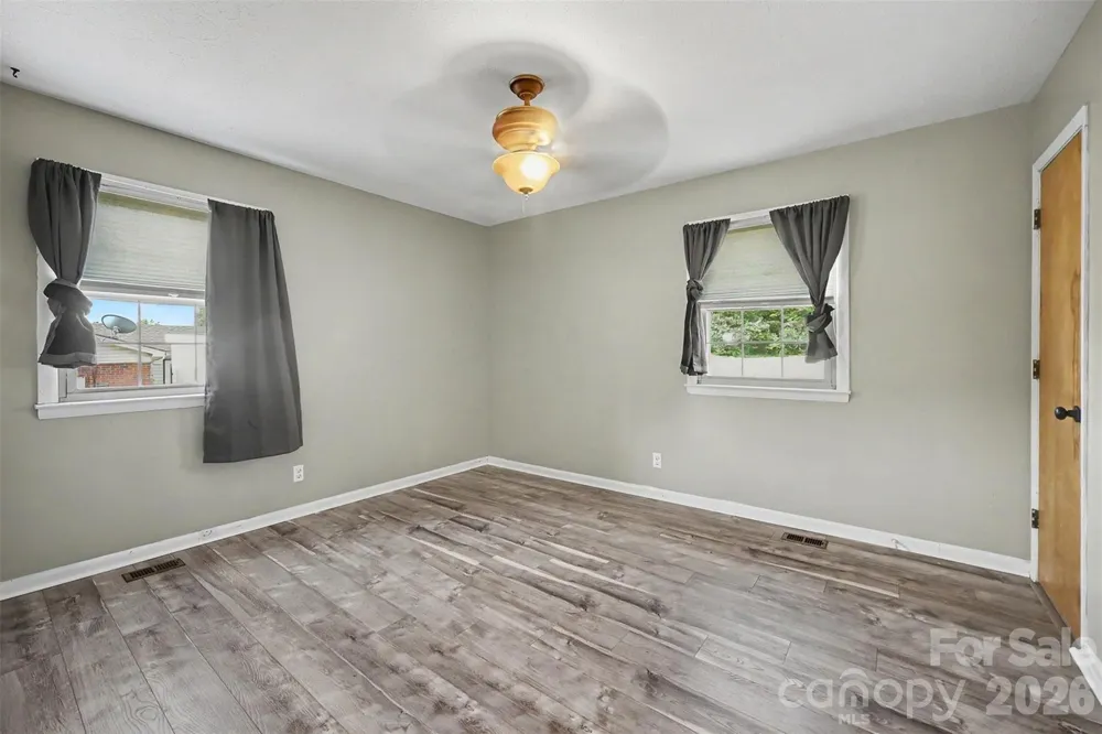202 W Debby Drive Shelby, NC 28152