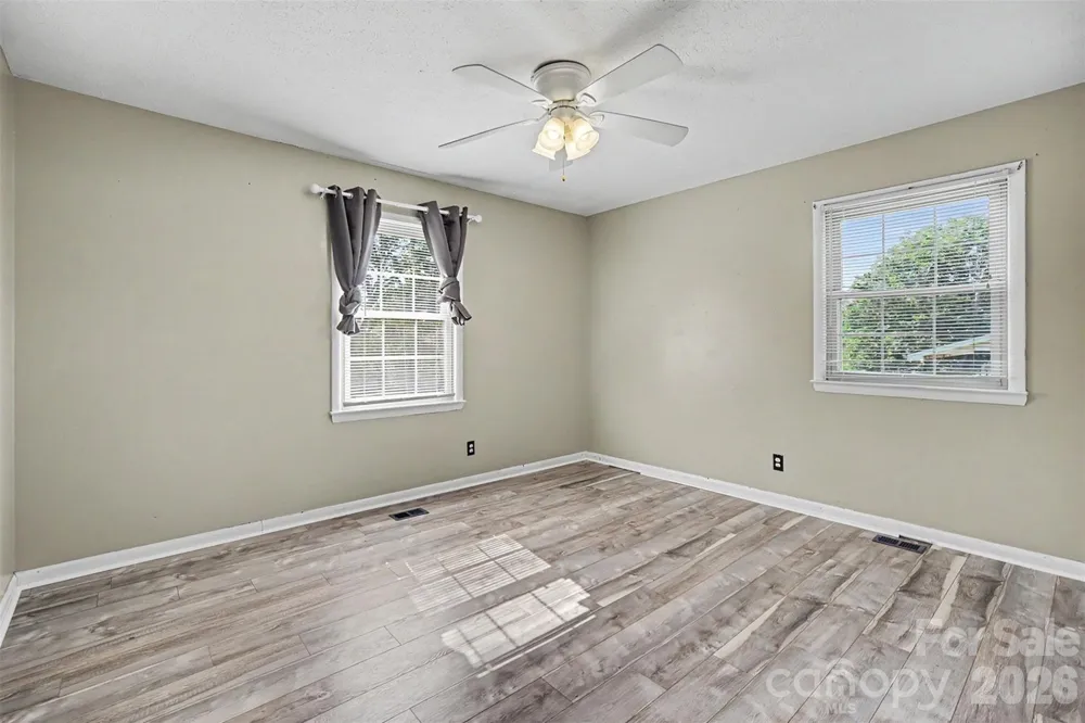 202 W Debby Drive Shelby, NC 28152
