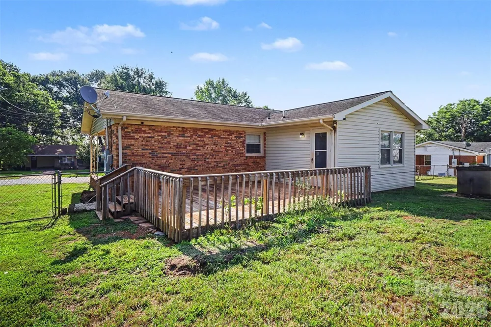 202 W Debby Drive Shelby, NC 28152