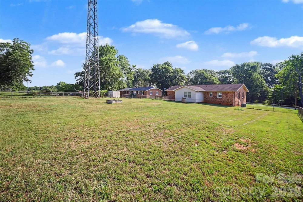 202 W Debby Drive Shelby, NC 28152