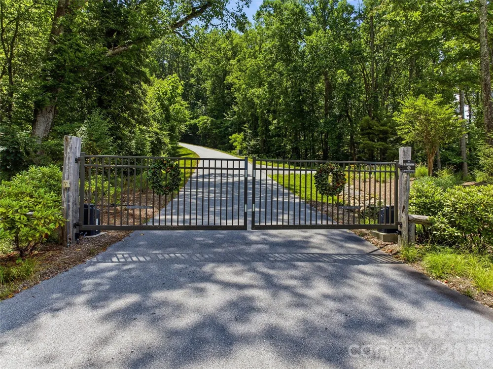 58 Mountain Grove Lane Fletcher, NC 28732